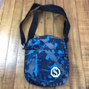 Black and blue lunchbox